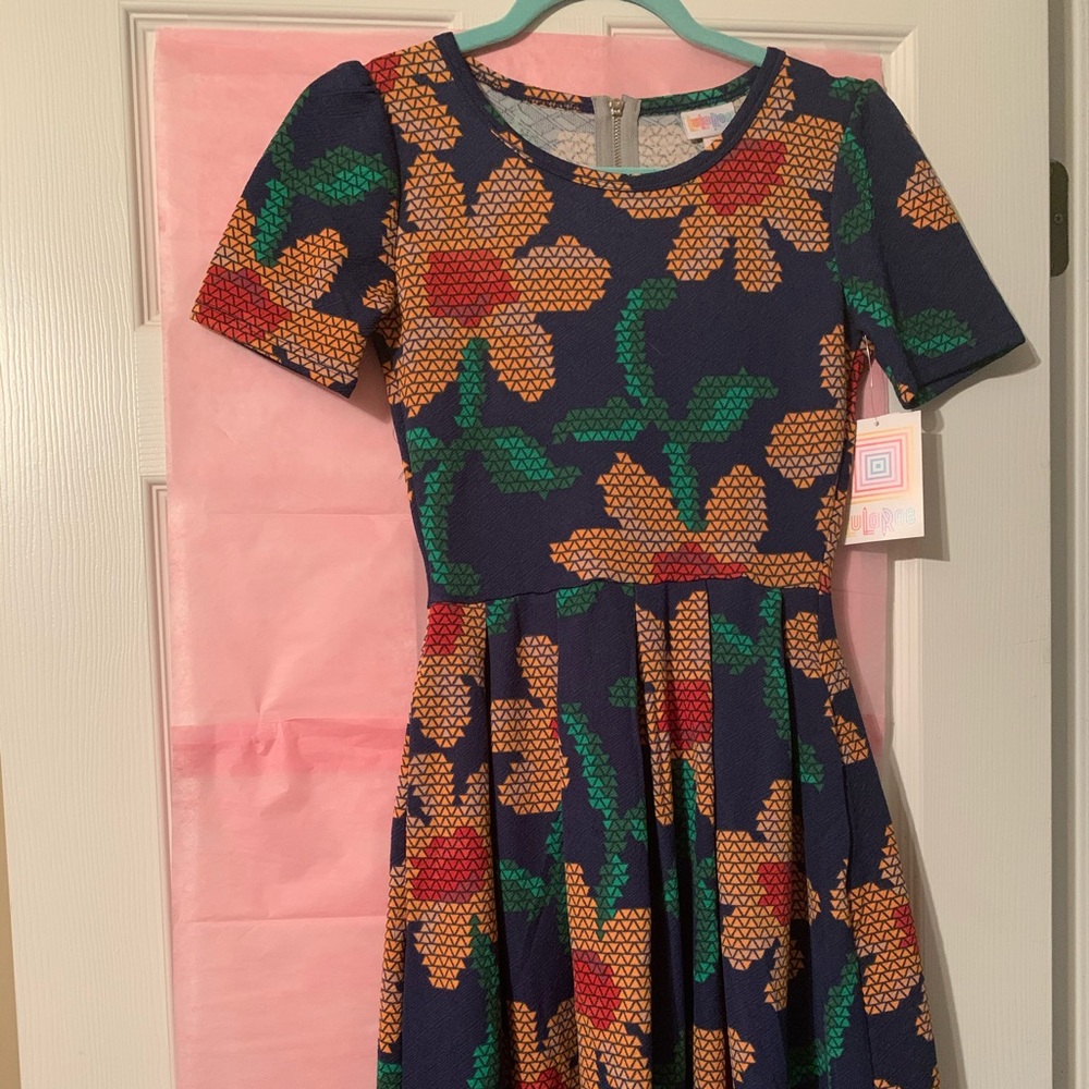LuLaRoe Amelia